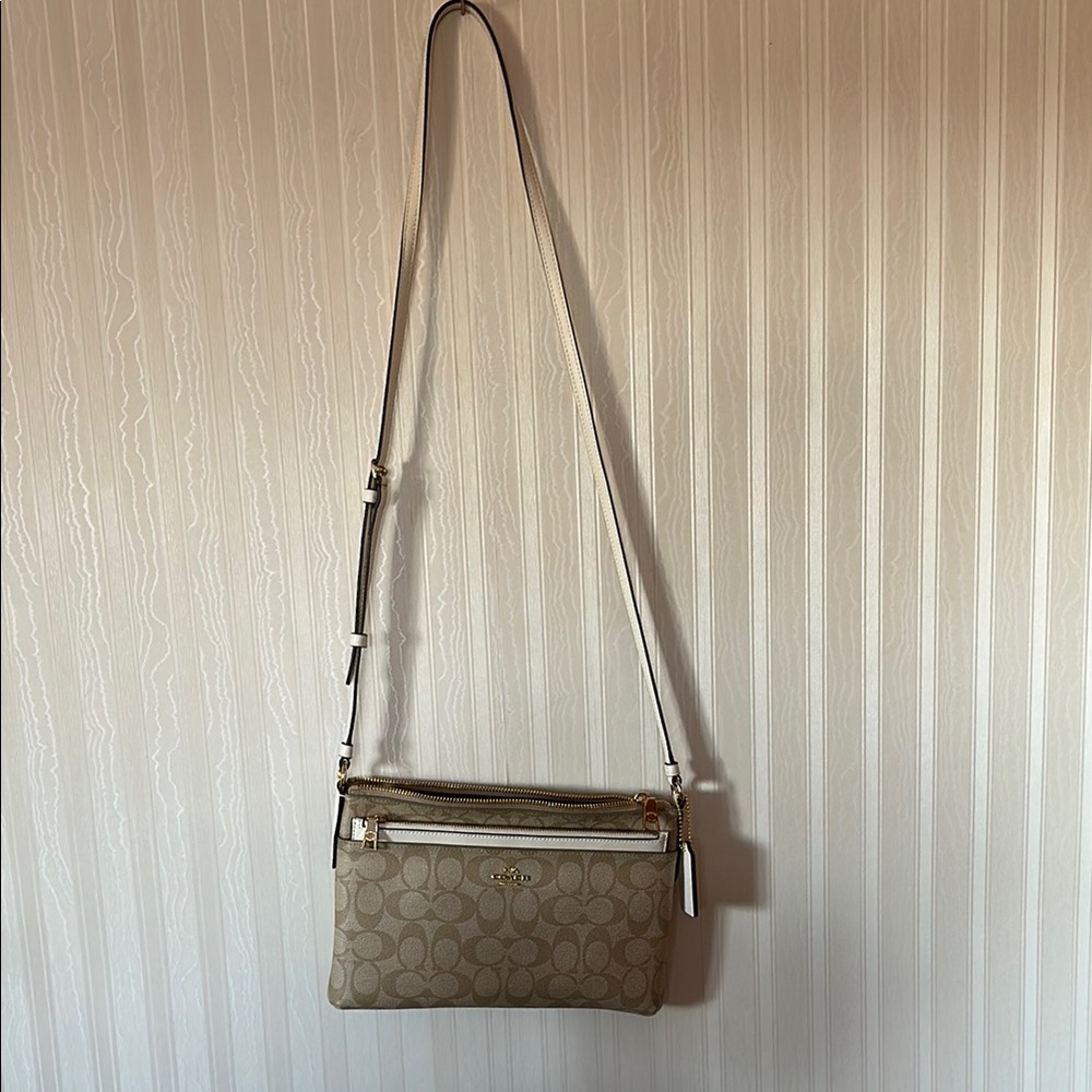 New! Without tags Coach Tan Crossbody Bag